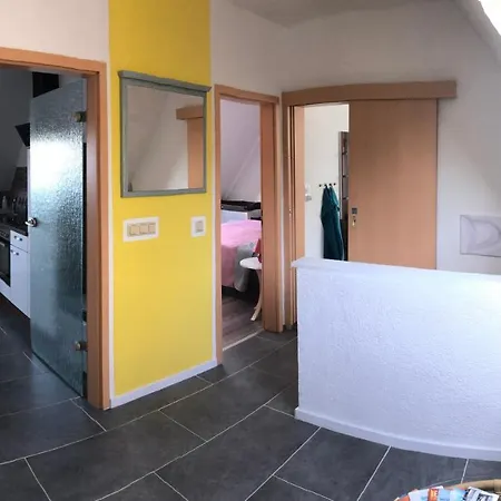 Am Park Apartment *